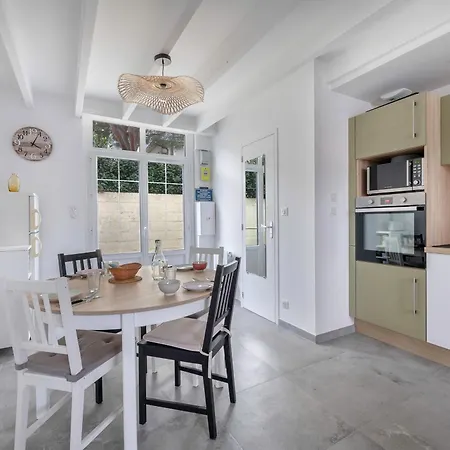 450m Des Plages, Maison Pour 2 Adultes 2 Enfants بيت للعطل *